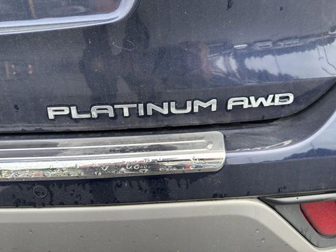Used 2022 Toyota Highlander Platinum image 6