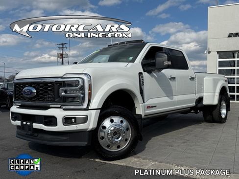 Used 2025 Ford F450 Platinum w/ FX4 Off-Road Package AWD/4WD image 1