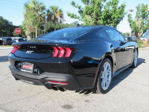 Used 2024 Ford Mustang GT Premium RWD image 7