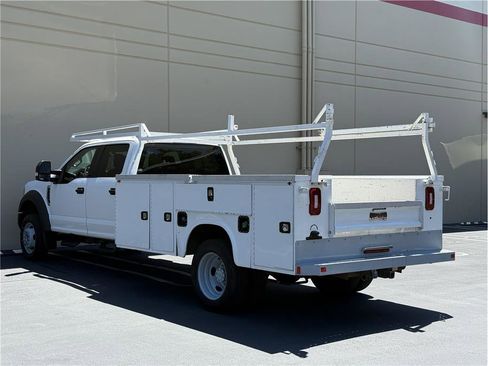Used 2018 Ford F550 4x4 Crew Cab Super Duty image 4