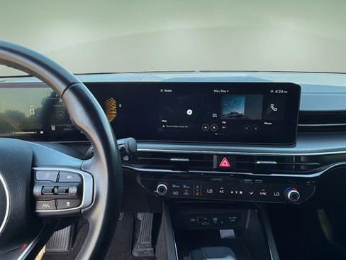 Used 2025 Kia K5 GT-Line w/ GT-Line Premium Package FWD image 11