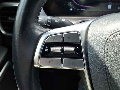 Used 2024 Kia Telluride LX image 18