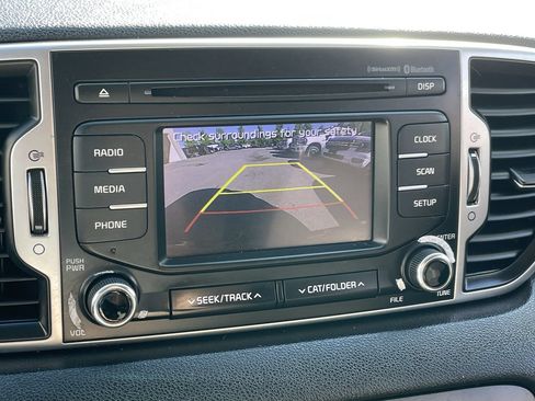 Used 2018 Kia Sportage LX AWD/4WD image 33