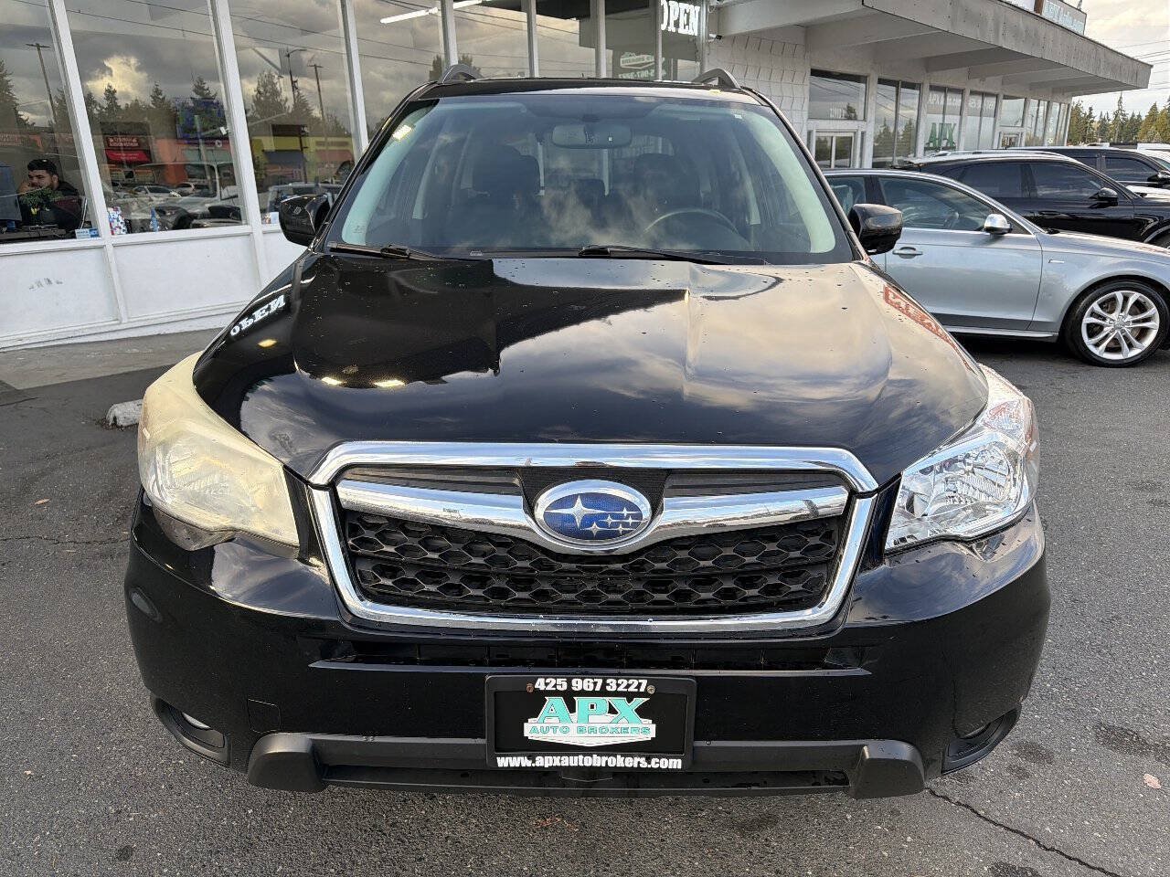Used 2014 Subaru Forester 2.5i Limited AWD/4WD image 10