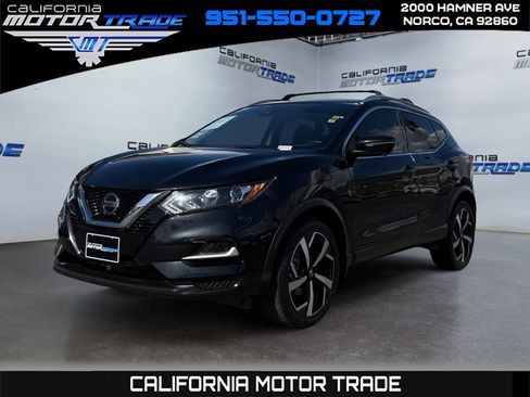 Used 2022 Nissan Rogue Sport SL image 1