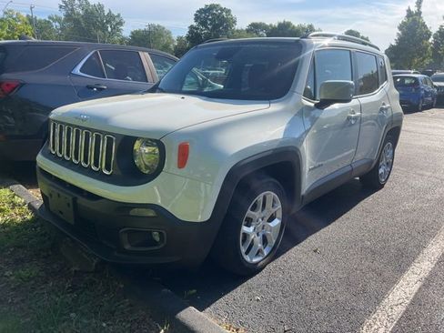 Used 2015 Jeep Renegade Latitude w/ Popular Equipment Group FWD image 1