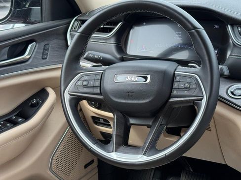 Used 2022 Jeep Grand Cherokee L Limited w/ MOPAR Finishing Package AWD/4WD image 14