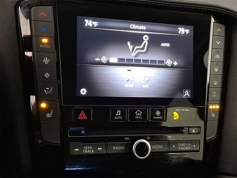 Certified 2025 INFINITI QX50 Luxe image 18