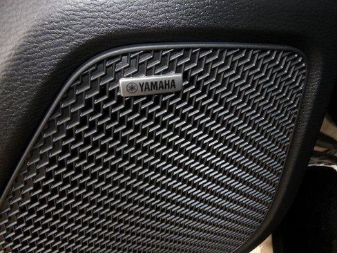 New 2025 Mitsubishi Outlander ES image 17