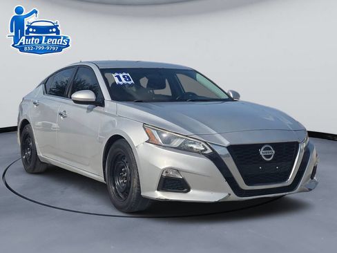 Used 2019 Nissan Altima 2.5 S FWD image 2
