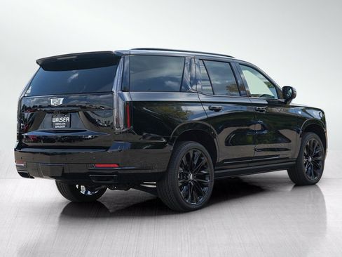 Used 2026 Cadillac Escalade Platinum Sport w/ LPO, ONYX Package AWD/4WD image 6