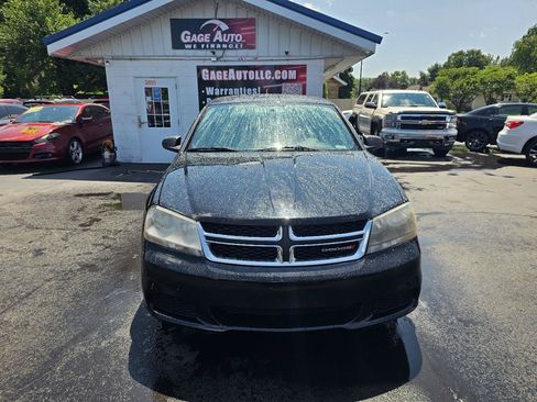 Used 2014 Dodge Avenger SE w/ Blacktop Package FWD image 2