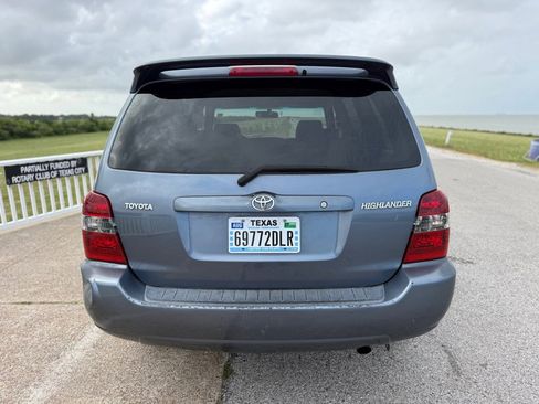 Used 2004 Toyota Highlander 2WD image 6