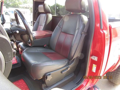 Used 2011 GMC Sierra 1500 SLE w/ Chrome Essentials Package AWD/4WD image 10