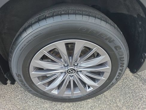 Used 2025 MAZDA CX-90 3.3 Turbo w/ Preferred Package AWD/4WD image 8