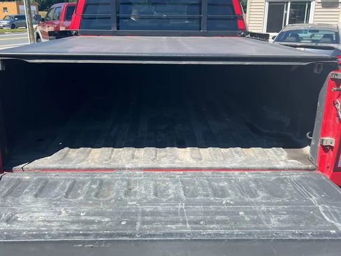 Used 2017 RAM 2500 Tradesman w/ Chrome Appearance Group image 17