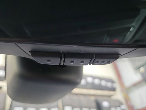 New 2025 Land Rover Discovery Sport Dynamic SE image 34