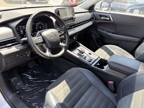 Used 2024 Mitsubishi Outlander Ralliart AWD/4WD image 24
