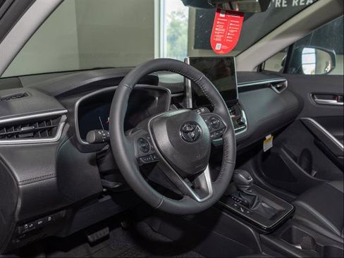 New 2026 Toyota Corolla Cross XLE w/ Convenience Package AWD/4WD image 10