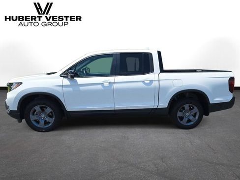 Used 2025 Honda Ridgeline TrailSport image 1