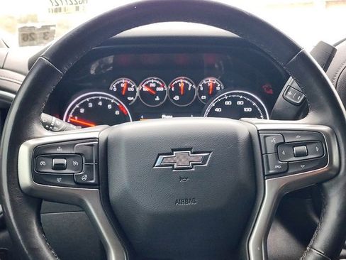 Used 2021 Chevrolet Silverado 1500 LT Trail Boss w/ Convenience Package II image 28