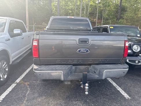 Used 2016 Ford F250 XLT w/ XLT Value Package AWD/4WD image 4
