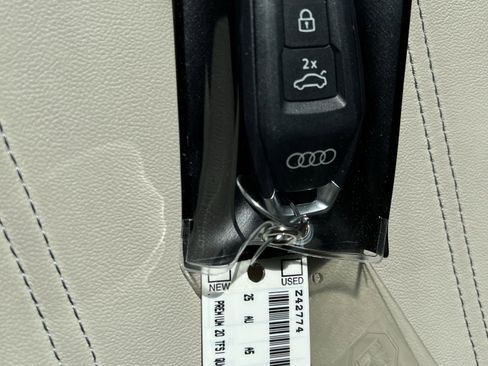 Used 2025 Audi A5 2.0T Premium w/ Convenience Package AWD/4WD image 38
