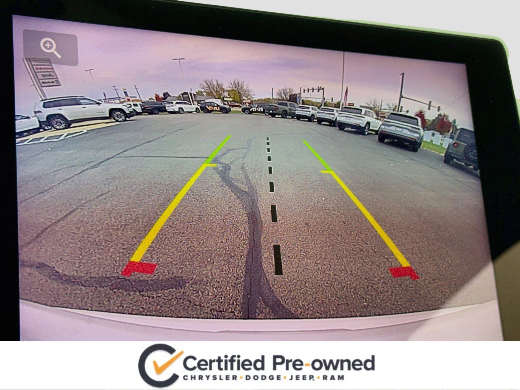 Used 2024 Jeep Compass Latitude AWD/4WD image 17