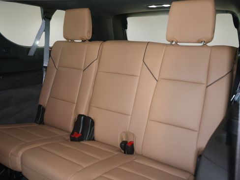 New 2026 Cadillac Escalade ESV Luxury w/ LPO, Floor Liner Package AWD/4WD image 16