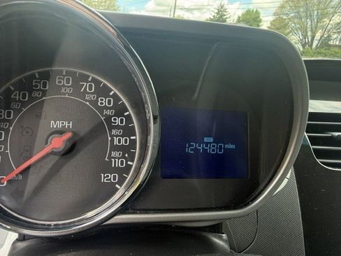 Used 2015 Chevrolet Spark LT FWD image 12