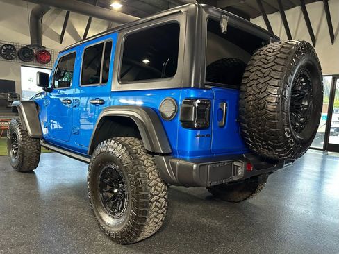 Used 2024 Jeep Wrangler Unlimited Sport image 10