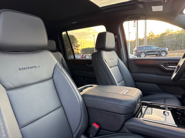 New 2026 GMC Yukon XL Denali w/ Sun & Power Step Package RWD image 11