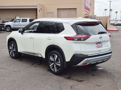 Used 2022 Nissan Rogue Platinum w/ Head-Up Display Package FWD image 8