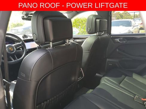 Used 2022 Porsche Macan AWD/4WD image 13