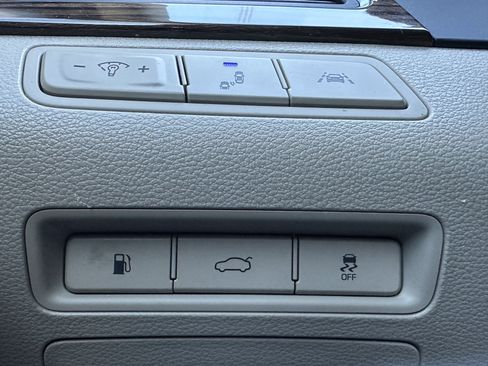 Used 2016 Hyundai Sonata Limited w/ Option Group 02 image 35