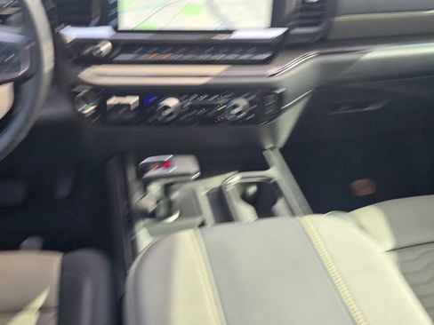 Used 2025 Chevrolet Silverado 1500 ZR2 w/ Technology Package AWD/4WD image 17
