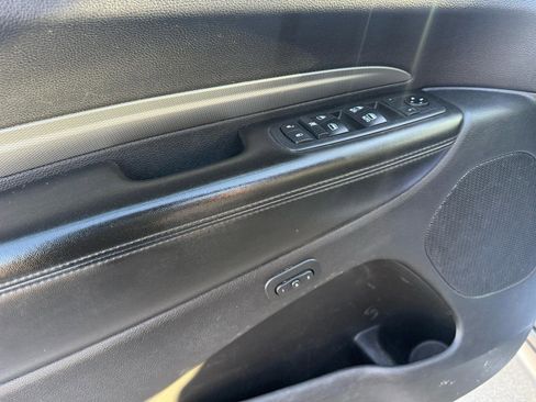 Used 2018 Dodge Durango GT AWD/4WD image 16