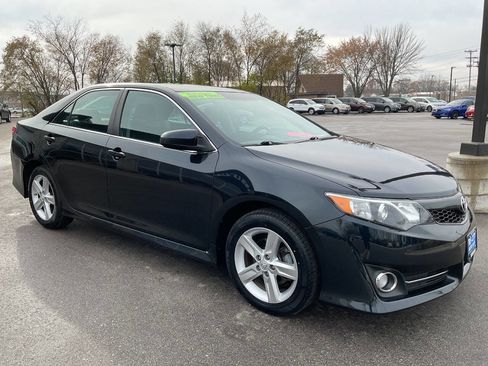 Used 2013 Toyota Camry SE image 10