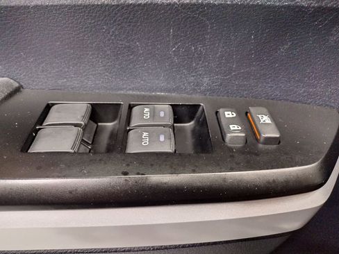 Used 2015 Toyota Tundra 1794 Edition image 22