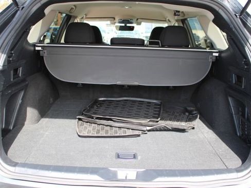 Used 2021 Subaru Outback Premium w/ Popular Package #1 AWD/4WD image 40