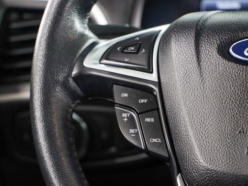 Used 2022 Ford Edge SEL AWD/4WD image 13