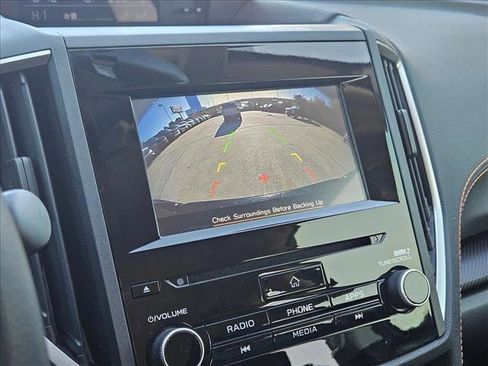 Used 2021 Subaru Crosstrek 2.0i Premium image 14