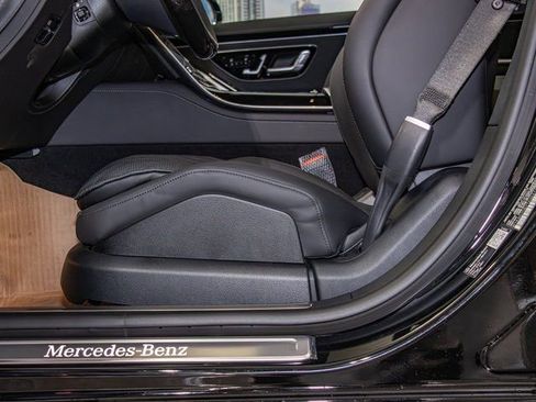 New 2026 Mercedes-Benz S 580 4MATIC Sedan image 15