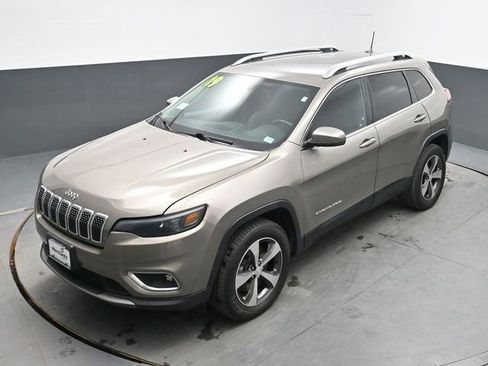 Used 2019 Jeep Cherokee Limited AWD/4WD image 20