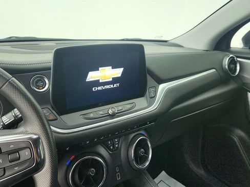 Used 2025 Chevrolet Blazer LT FWD image 18
