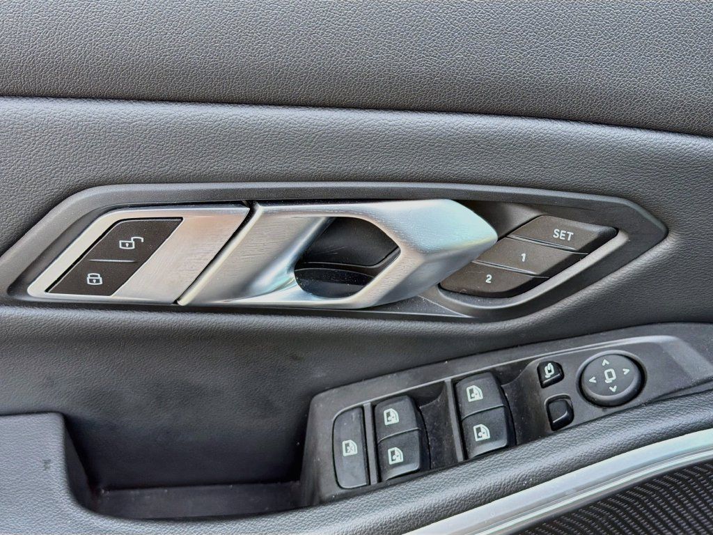 Used 2023 BMW 330i Sedan RWD image 22