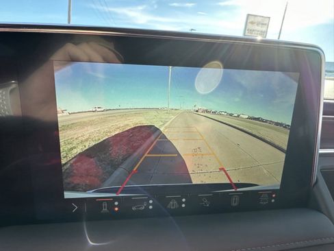 Used 2023 Chevrolet Tahoe High Country image 25