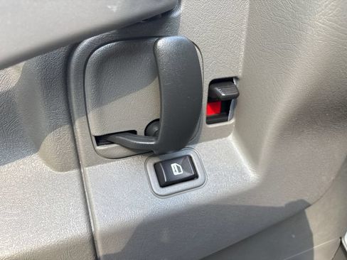 Used 2025 GMC Savana 2500 w/ Driver Convenience Package RWD image 17