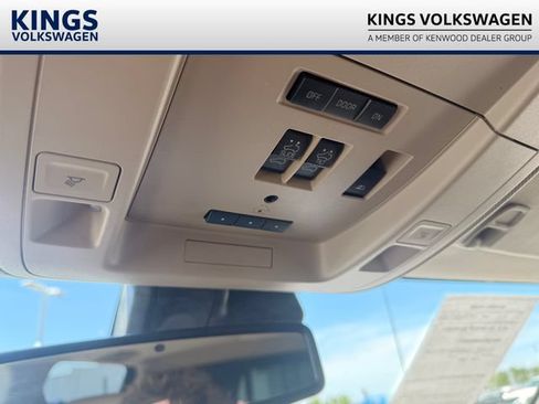 Used 2018 GMC Sierra 2500 Denali w/ Duramax Plus Package AWD/4WD image 35