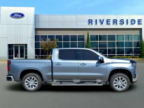 Used 2022 Chevrolet Silverado 1500 LTZ w/ LTZ Convenience Package II AWD/4WD image 8